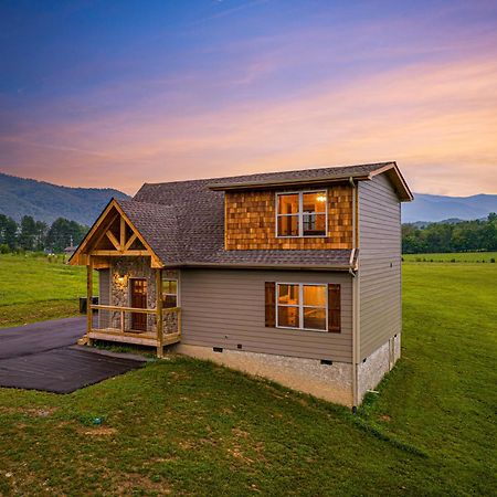 Misty Morning Meadow Breathtaking Smoky Mountain Cabin With Hot Tub, Views, & Free Tickets Villa Cosby Exterior photo