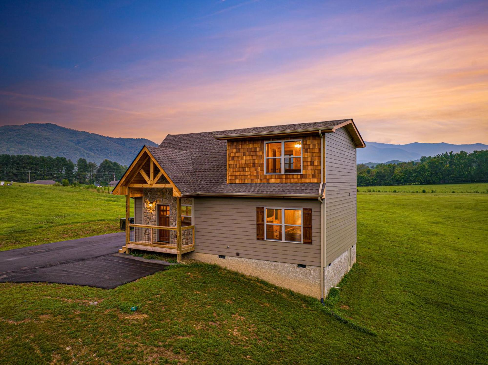 Misty Morning Meadow Breathtaking Smoky Mountain Cabin With Hot Tub, Views, & Free Tickets Villa Cosby Exterior photo